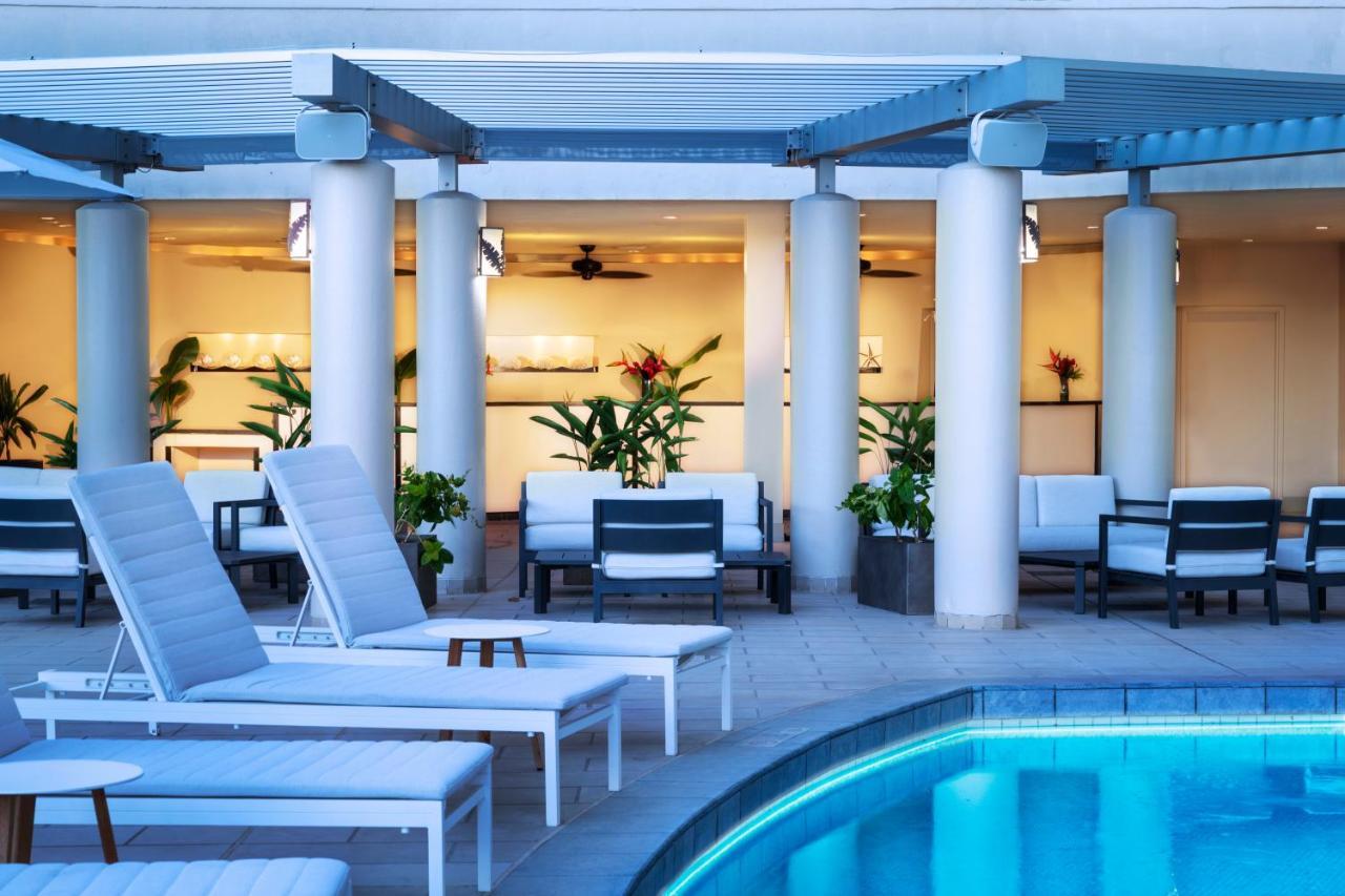 The Twin Fin Hotel Гонолулу Экстерьер фото