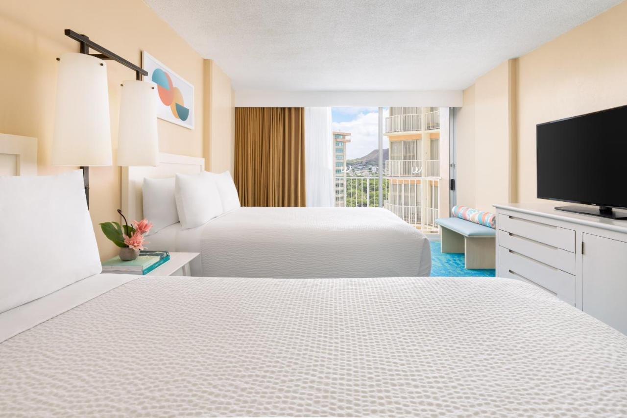 The Twin Fin Hotel Гонолулу Экстерьер фото
