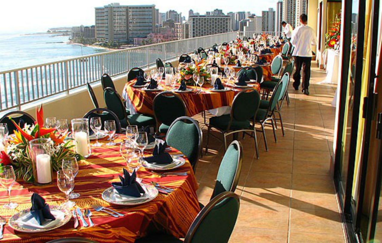 The Twin Fin Hotel Гонолулу Экстерьер фото